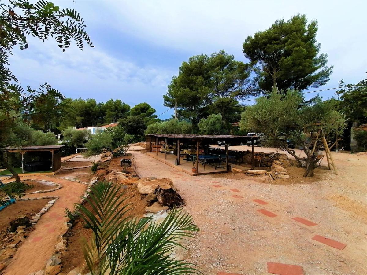 Arche De Noe Atypique, Boheme , Nature, Piscine Chauffee De Paques A Toussaint , Spa , Sauna , Loisirs Le Beausset Exterior foto